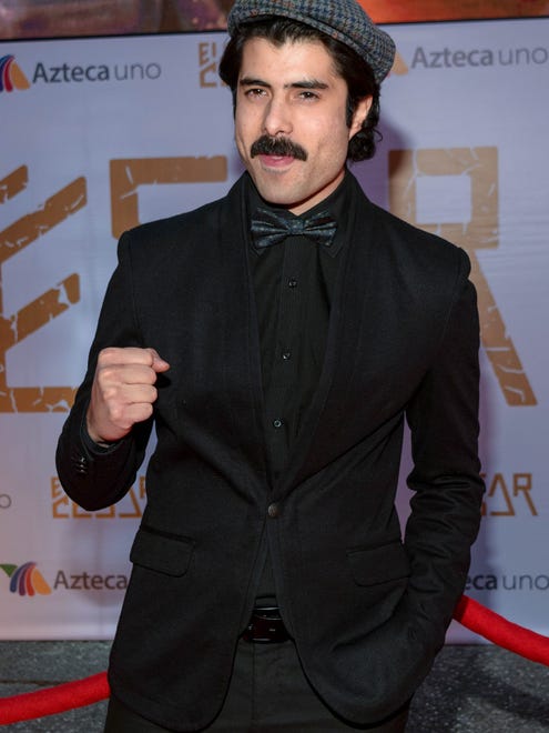Jose Ángel Bichir, quien interpreta en "El César" a un amigo maquiavélico de Julio César, reveló que en el rodaje de la serie estuvo a punto de morir quemado.