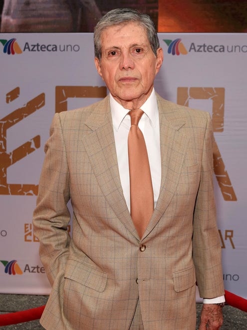 Héctor Bonilla es "El Hombre del Cigarro" en "El César".