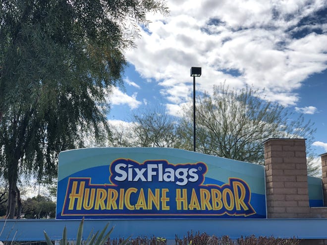 Six Flags Hurricane Harbor, anteriormente Wet ' n ' Wild Phoenix, se inaugur ó el 16 de marzo de 2019.