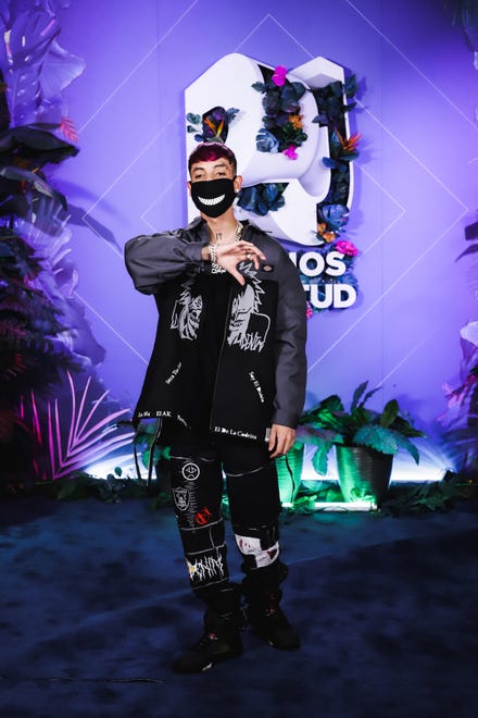 Natanael Cano a su llegada a los Premios Juventud 2020, que se realizaron el jueves 13 de agosto de 2020 en el Seminole Hard Rock Hotel & Casino en Miami Florida.