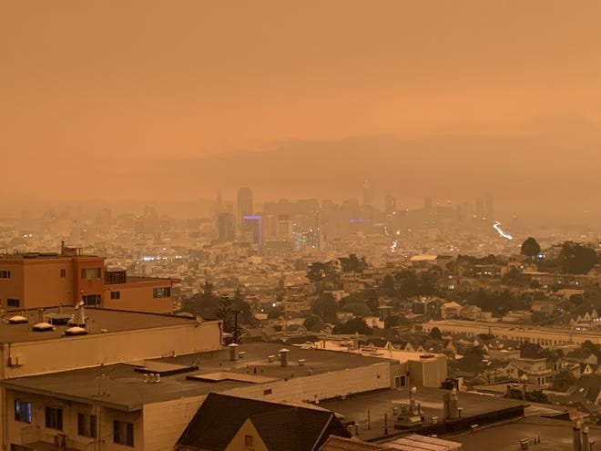 La calidad del aire en el área de San Francisco se encuentra muy dañada debido a los incendios forestales.